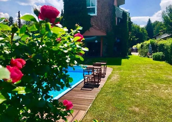 Lovely In Boutique-hotel Velden 3*